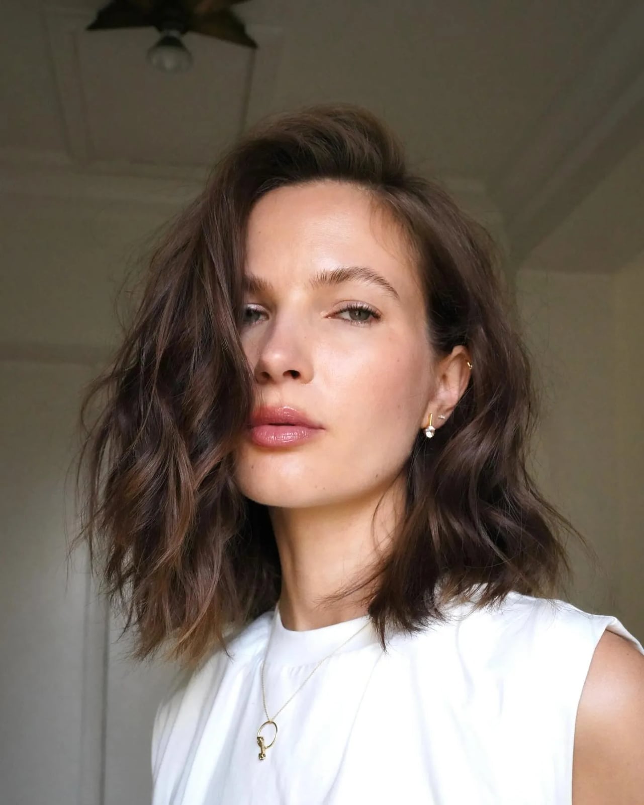 Collarbone Lob With Textured Waves — Side Part Hairstyles