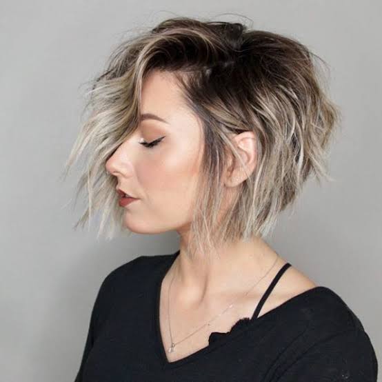 Asymmetrical Bob With Side-Swept Bangs — Side Part Hairstyles