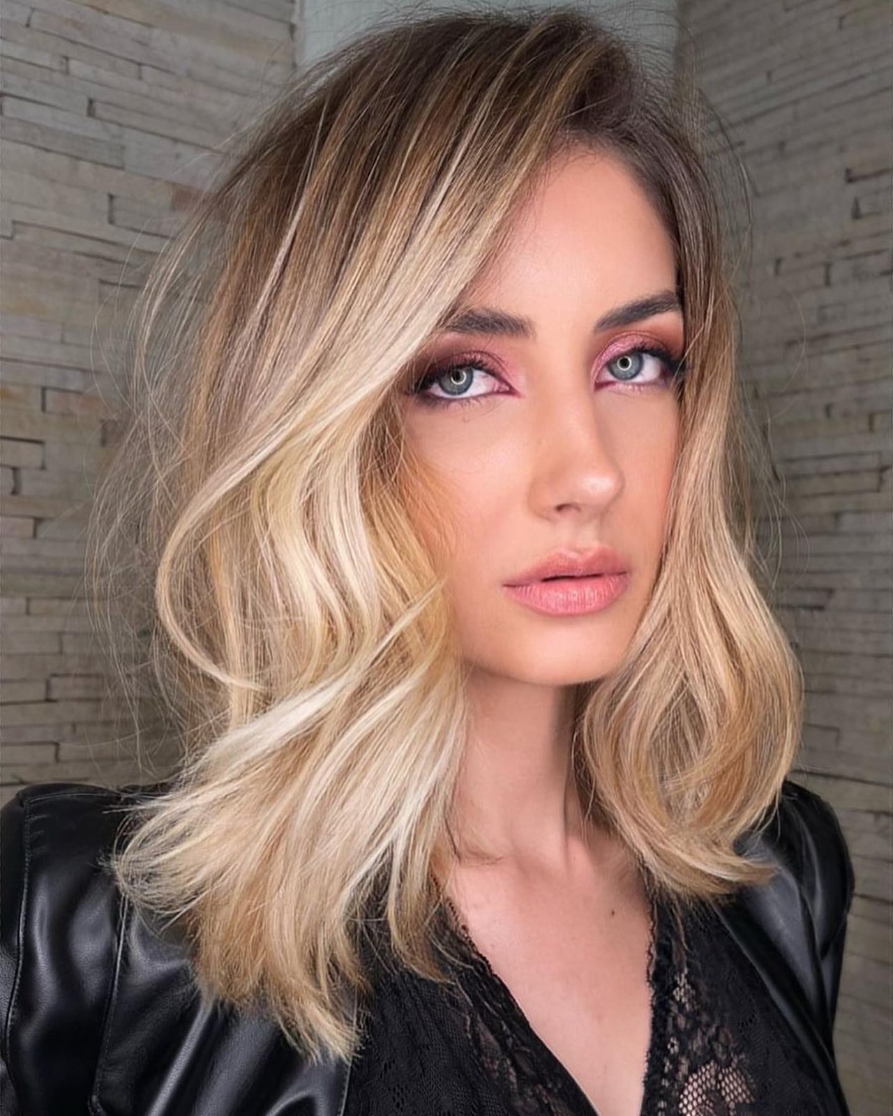 Collarbone Bob With Blonde Balayage Waves — Side Part Hairstyles