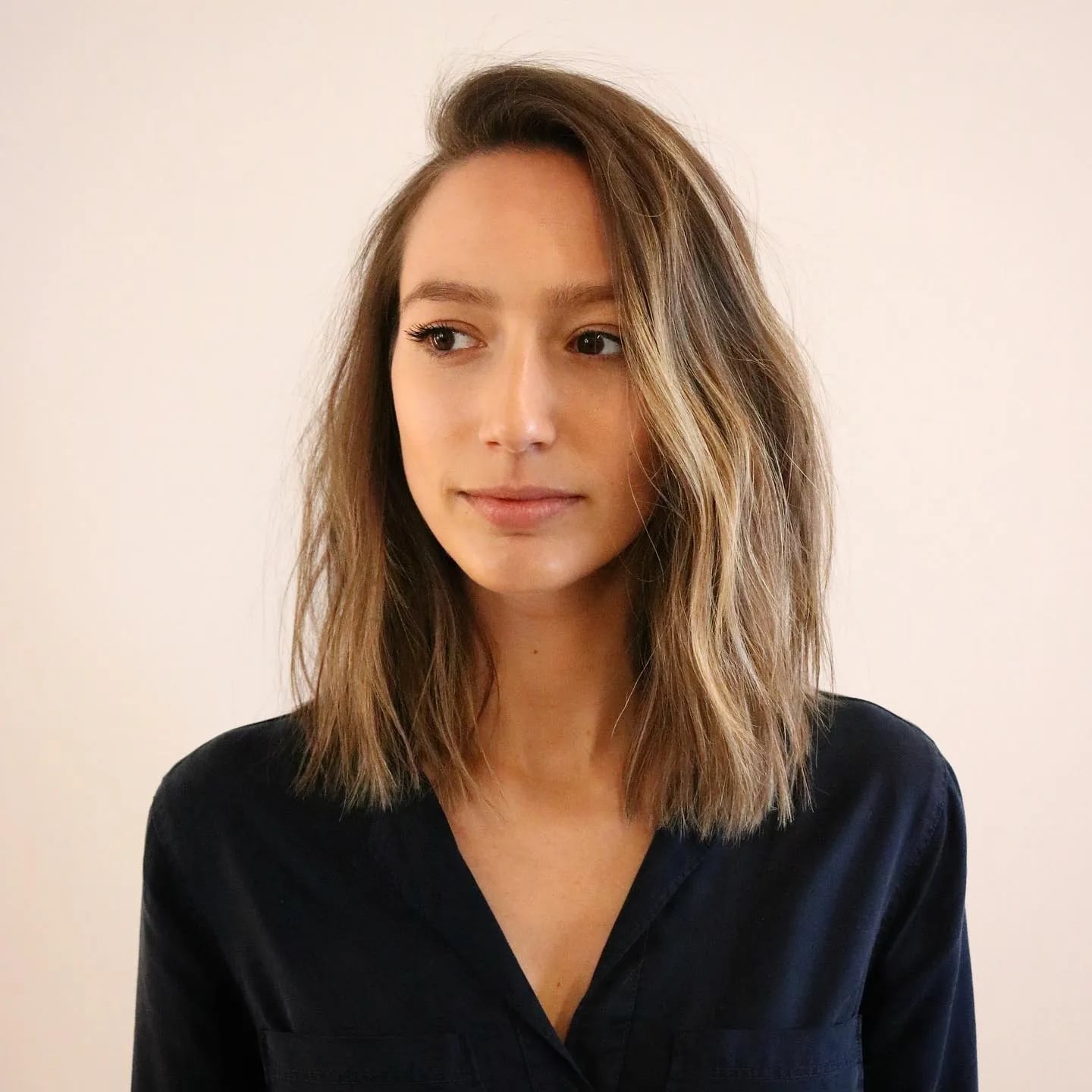 Collarbone Lob With Lived-In Texture — Side Part Hairstyles