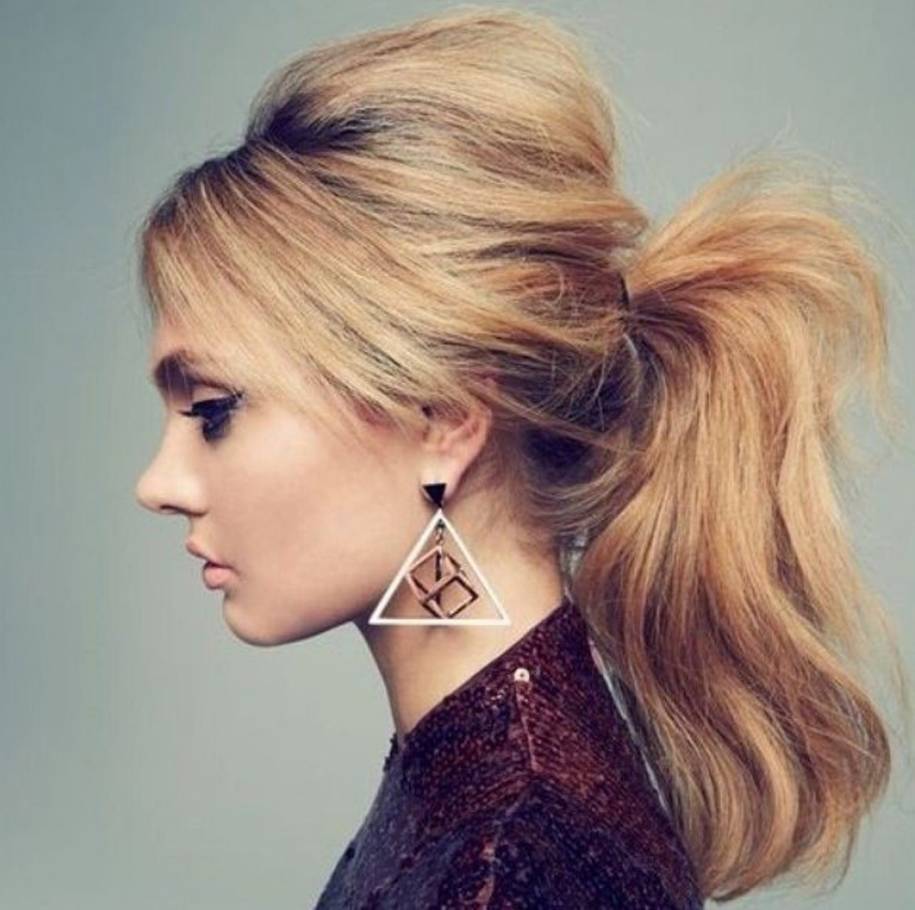 Voluminous Blonde Balayage Collarbone Ponytail — Side Part Ponytail