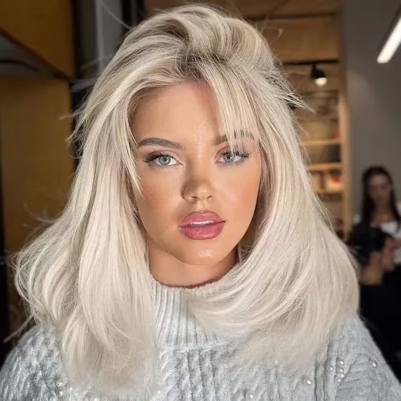 Platinum Layered Lob With Voluminous Blowout Platinum Layered Lob With Voluminous Blowout — Side Swept Bangs