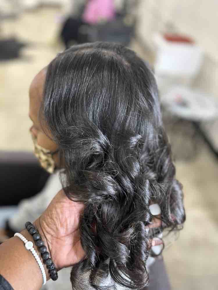 Glossy Shoulder Length Waves — Silk Press Hairstyles