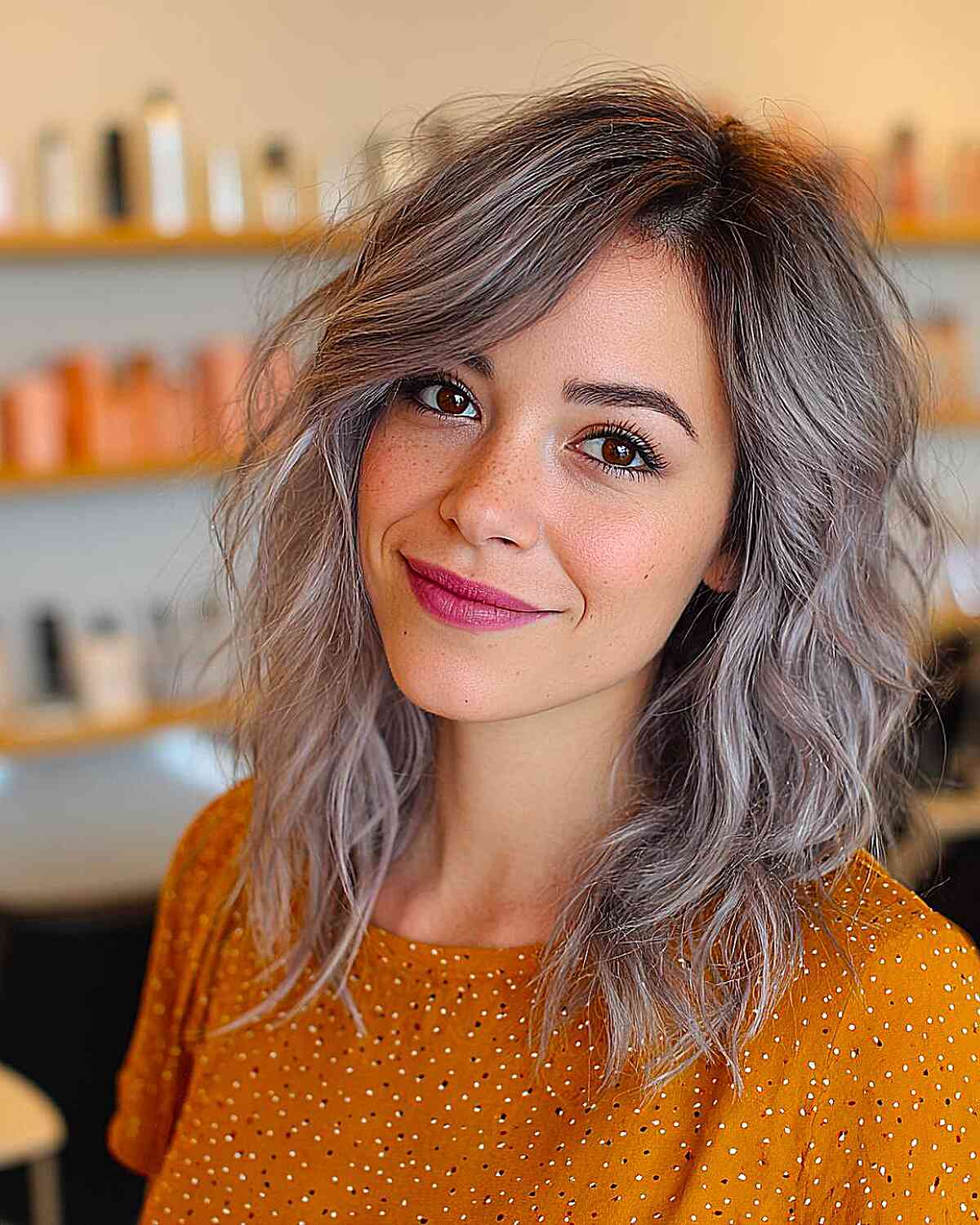 Shoulder-Length Layers With Cool Silver And Wavy Texture — Silver Highlights