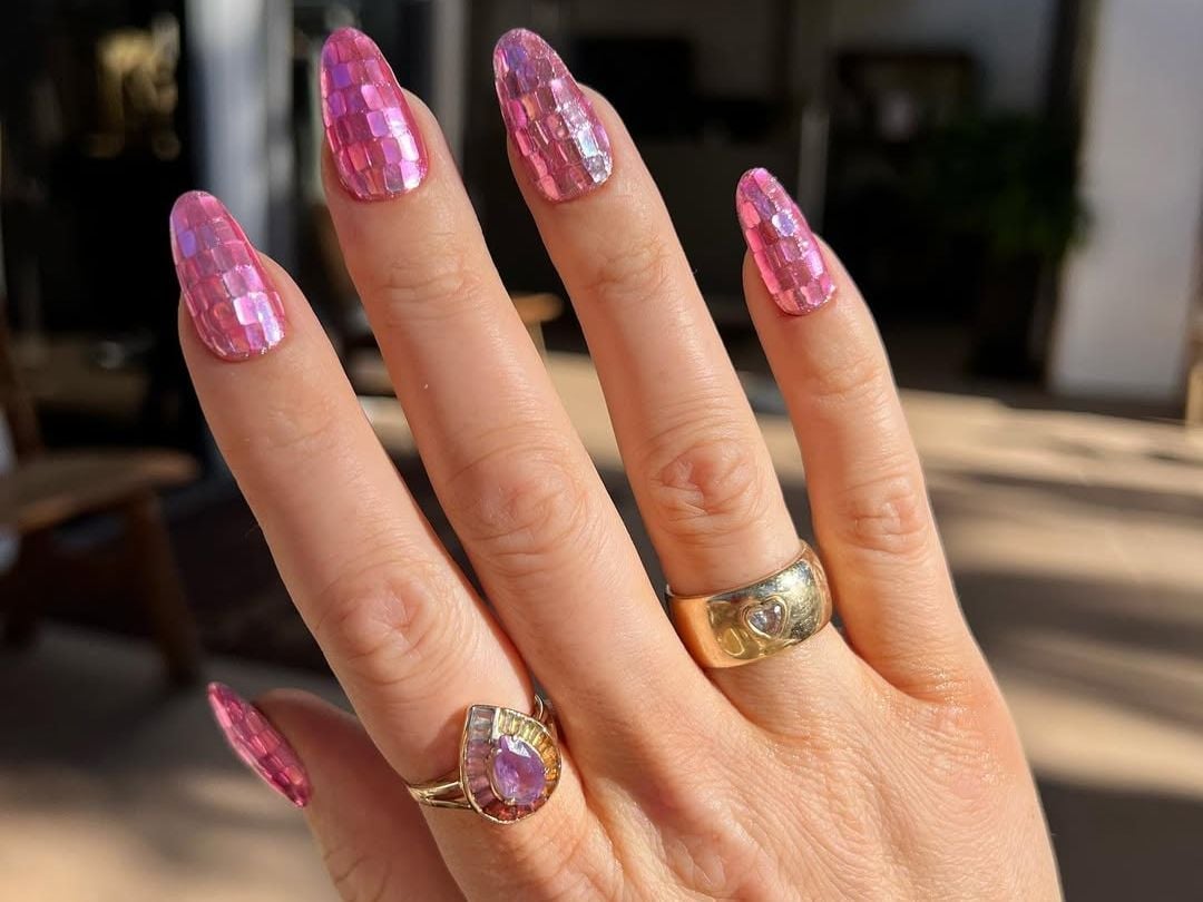 Iridescent Pink Long Almond Mosaic Effect Iridescent Pink Long Almond Mosaic Effect — Simple New Years Nails