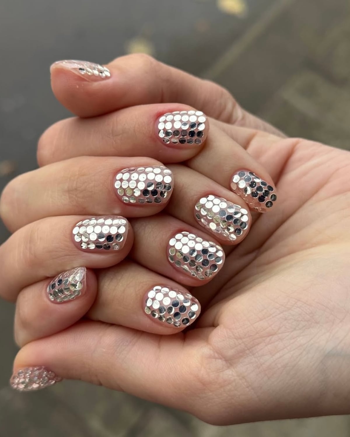 Silver Disc Manicure Short Oval Nails Silver Disc Manicure Short Oval Nails — Simple New Years Nails