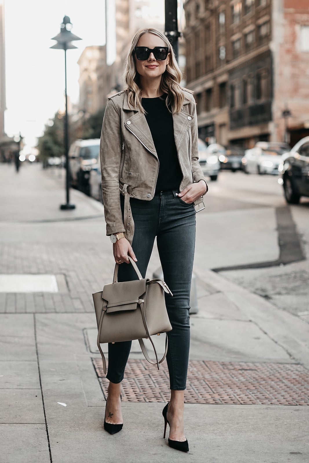 Gray Skinny Jeans with Suede Moto Jacket — Skinny Jeans Outfits