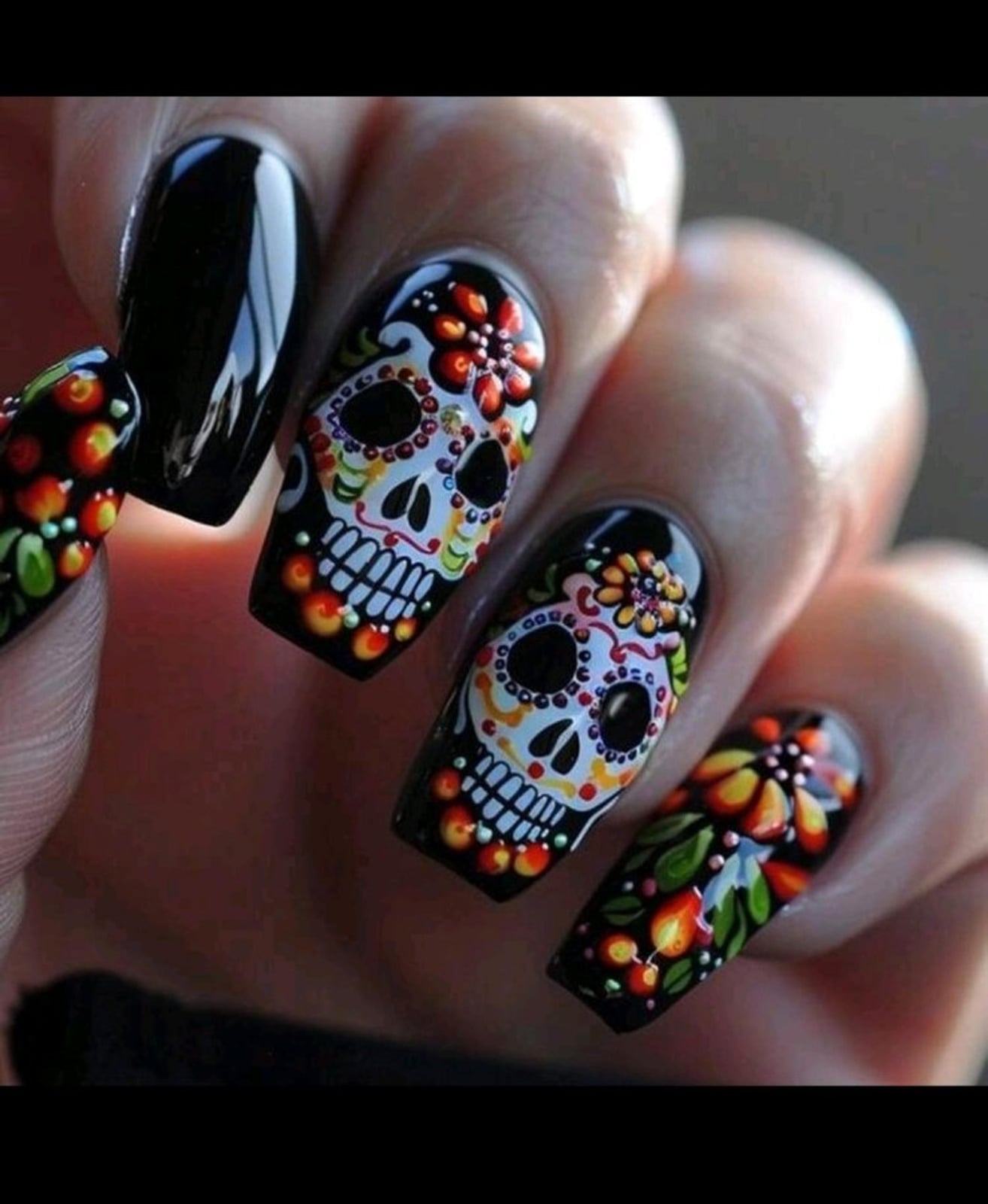 Medium Square Glossy Black Sugar Skull Floral Nails Medium Square Glossy Black Sugar Skull Floral Nails — Skull Nails