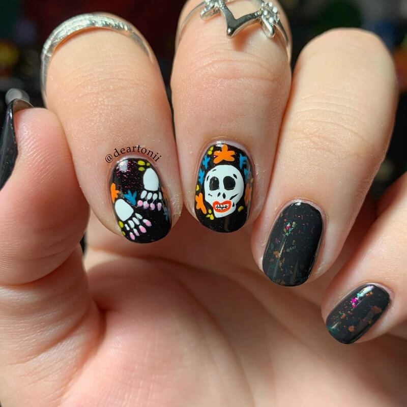 Black Short Oval Glitter Sugar Skull Nails Black Short Oval Glitter Sugar Skull Nails