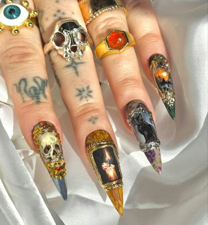 Long Stiletto 3D Skull Gold Accents Nails Long Stiletto 3D Skull Gold Accents Nails — Skull Nails