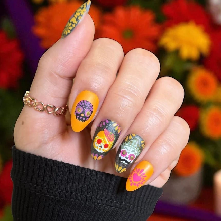 Maniology Stamping Plate Sugar Skulls Maniology Stamping Plate Sugar Skulls — Skull Nails