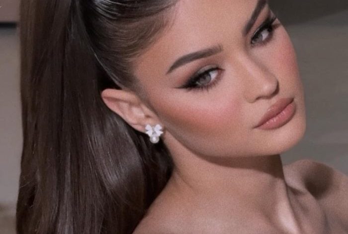 Glam Sleek High Ponytail Hairstyle for Weddings, Parties & Nights Out