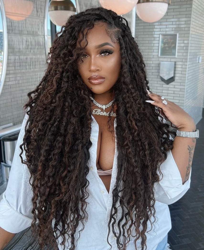 Voluminous Curls With Subtle Highlights Voluminous Curls With Subtle Highlights — Soft Locs Hairstyles