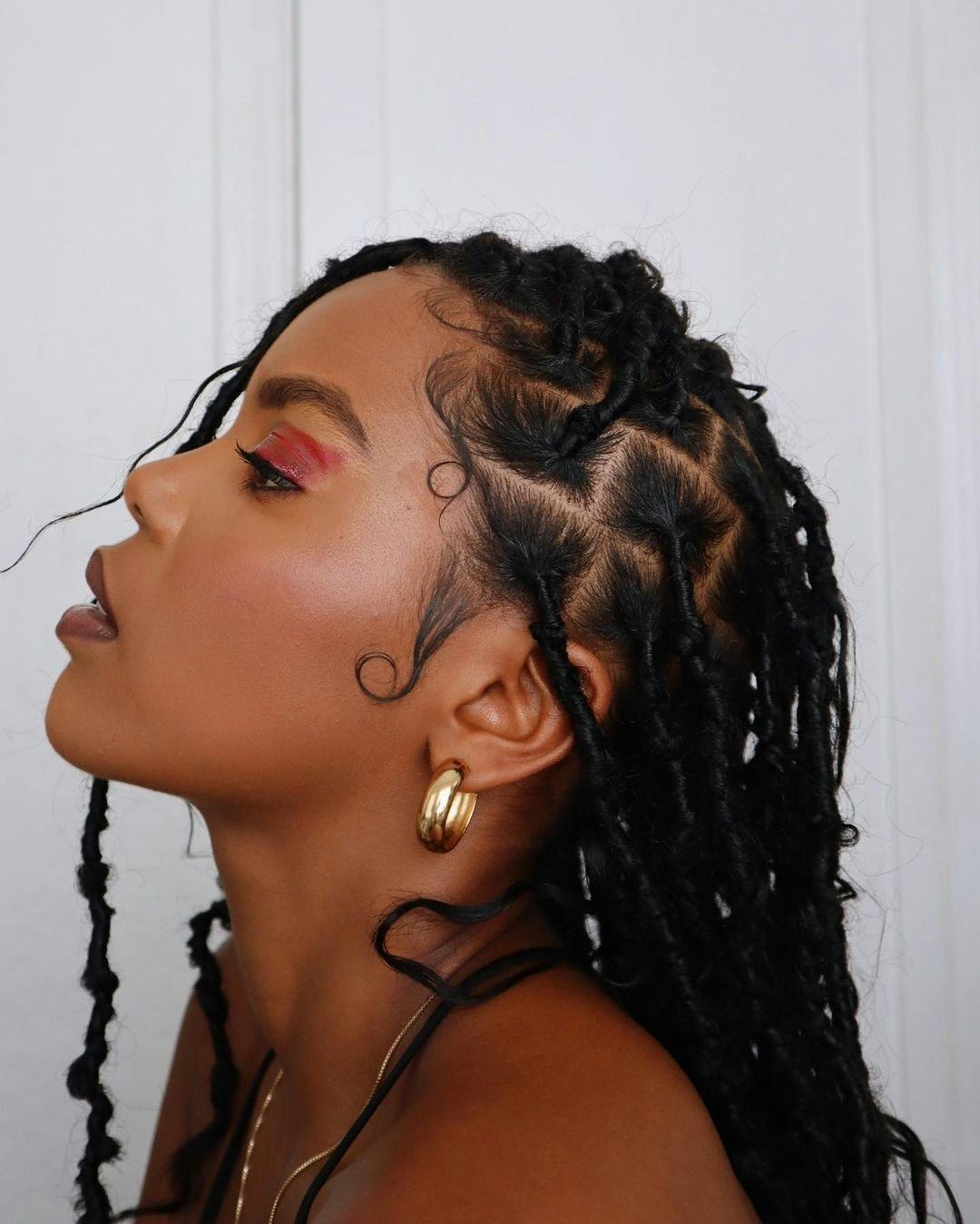 Collarbone Locs With Defined Baby Hairs Collarbone Locs With Defined Baby Hairs — Soft Locs Hairstyles