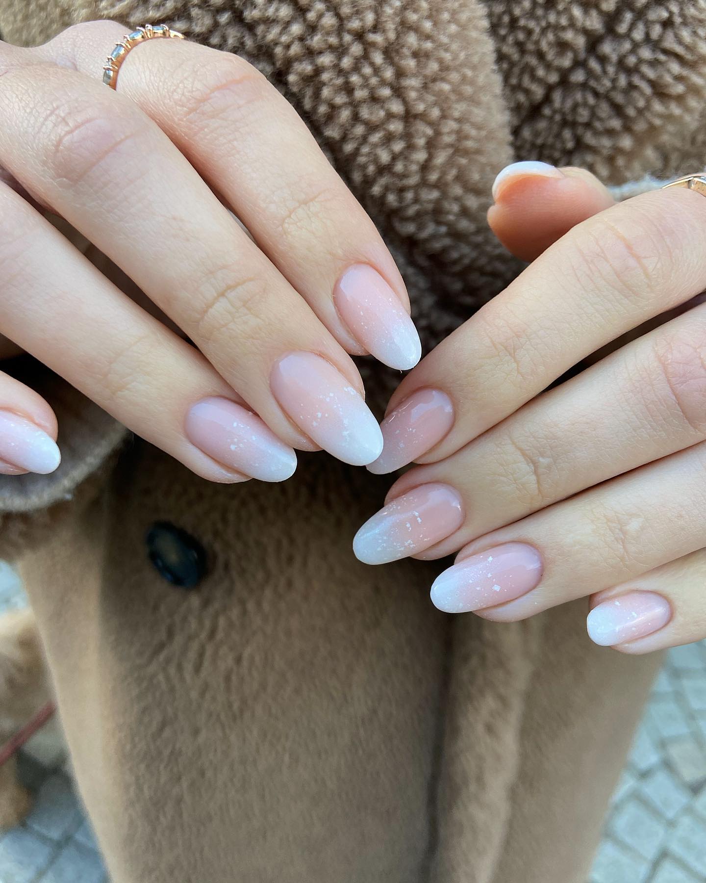 Sparkling White Ombre Oval Nails