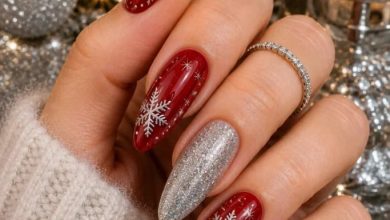 24 Red Christmas Nail Ideas That Feel Festive & Elegant.