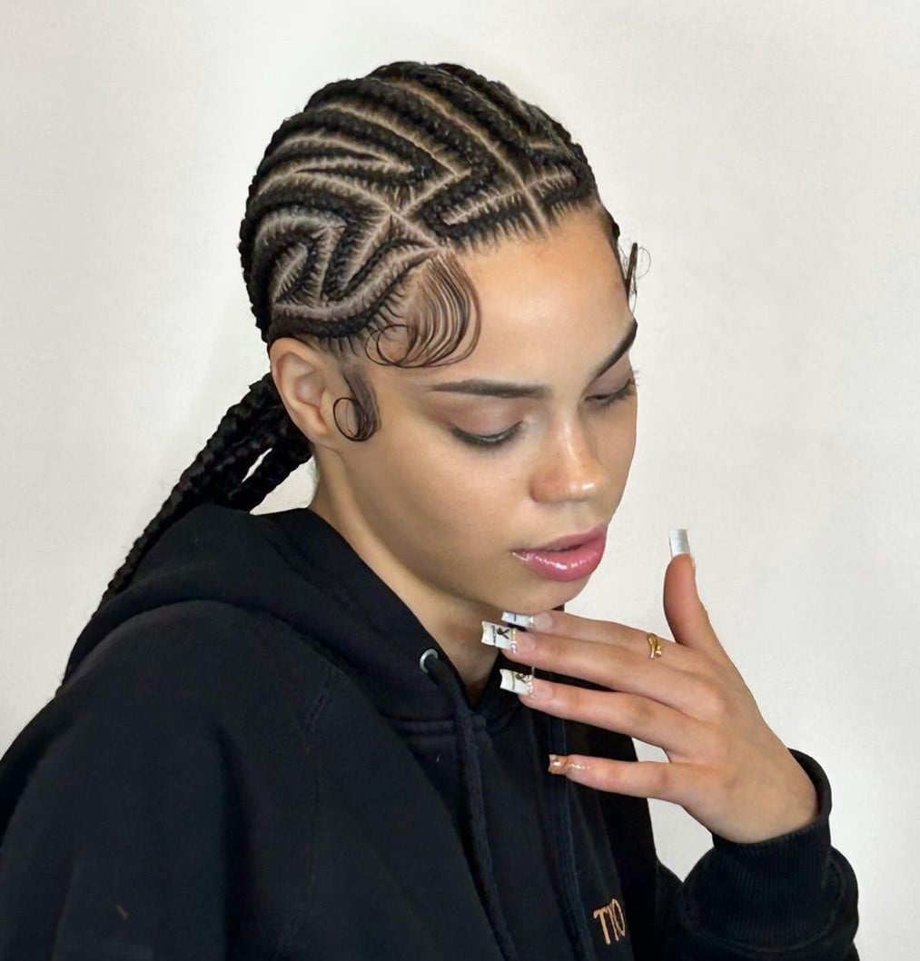 Thick Geometric Stitch Braids With Baby Hairs, Mid-Back — Stitch Braids Hairstyles