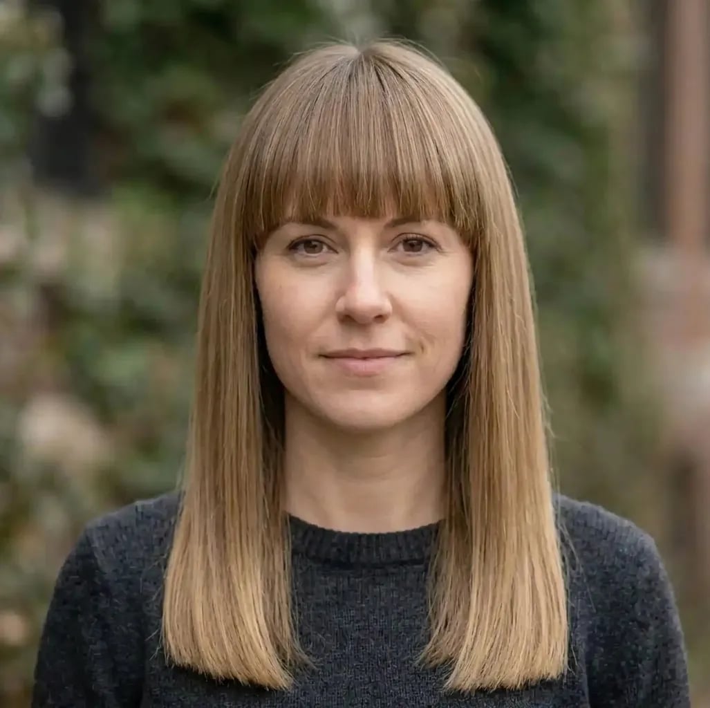 Collarbone Blunt Cut With Blunt Bangs — Straight Hair