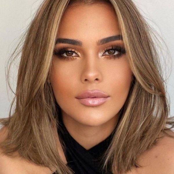 Lob With Face-Framing Layers and Curtain Bangs — Straight Hair