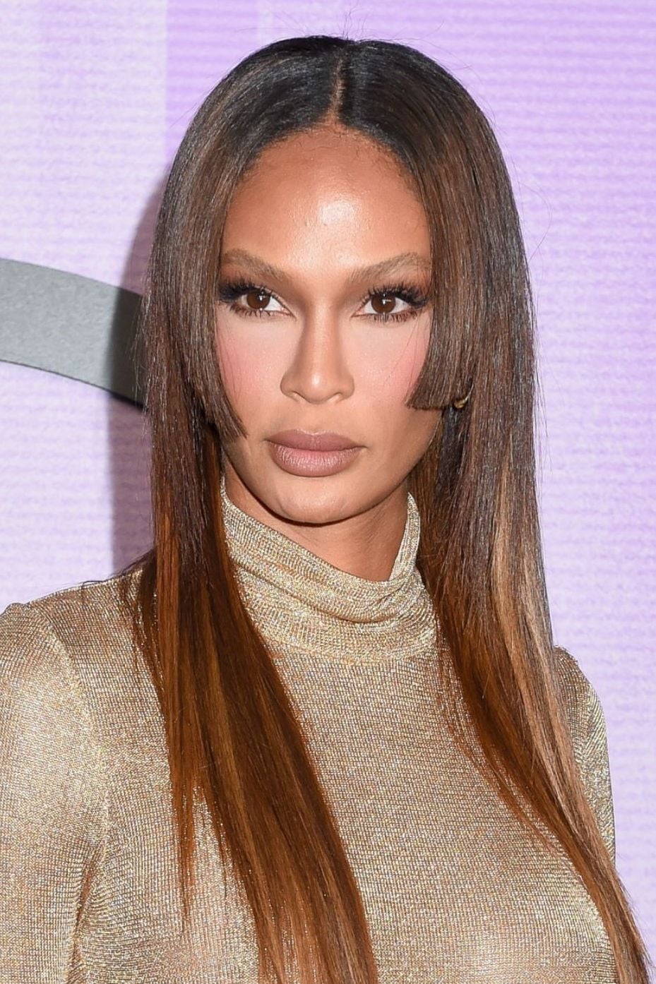 Mid-Back Hair With Caramel Highlights — Straight Hair Haircuts