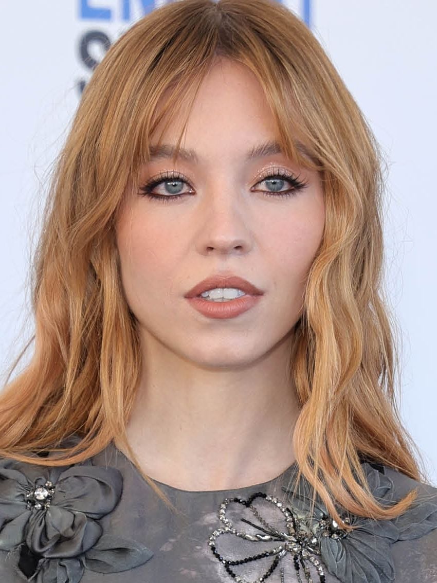 Textured Lob In Apricot Nectar Strawberry Blonde