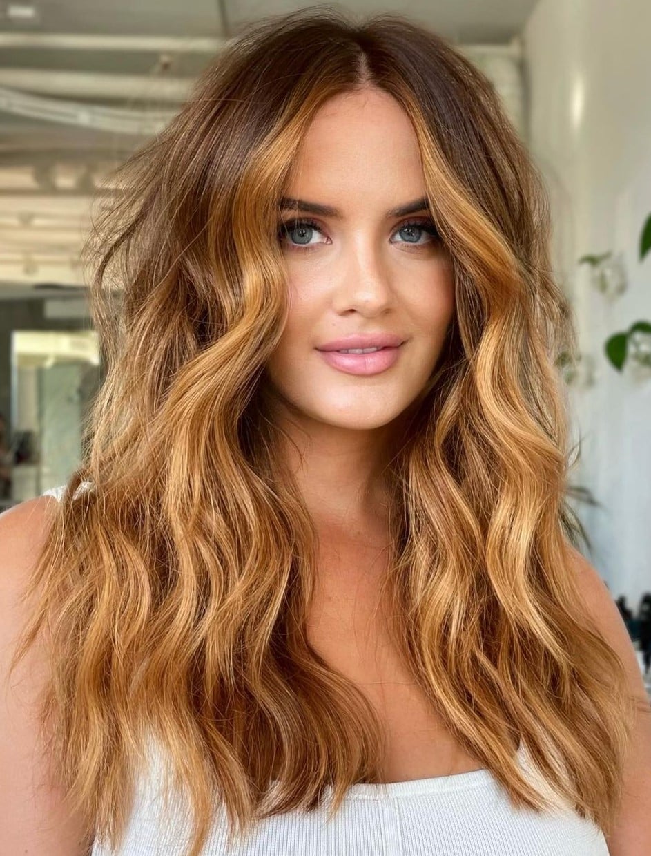 Collarbone Strawberry Blonde Balayage