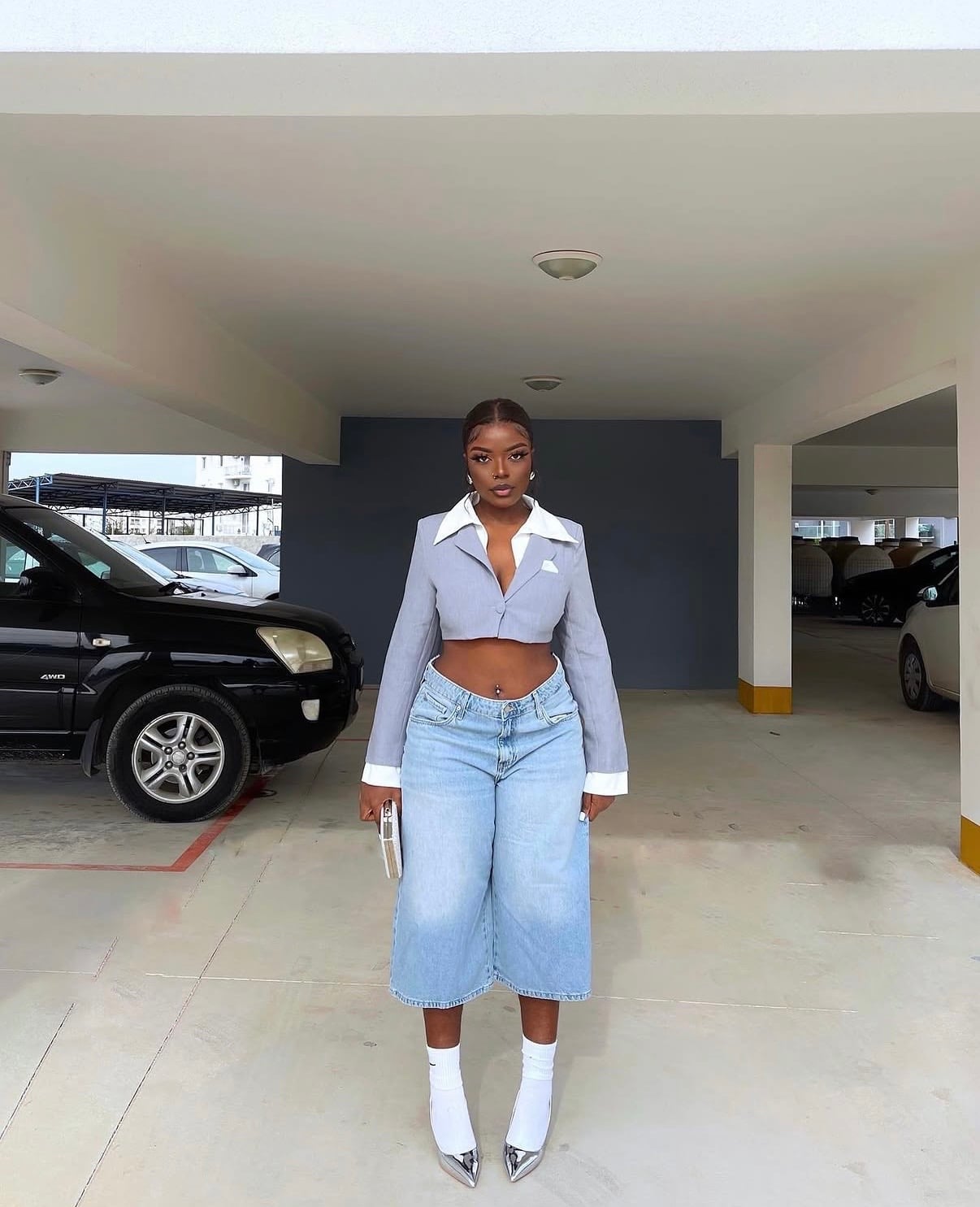 Cropped Shirt Jacket with Wide-Leg Culottes and Metallic Heels — Streetwear Outfits