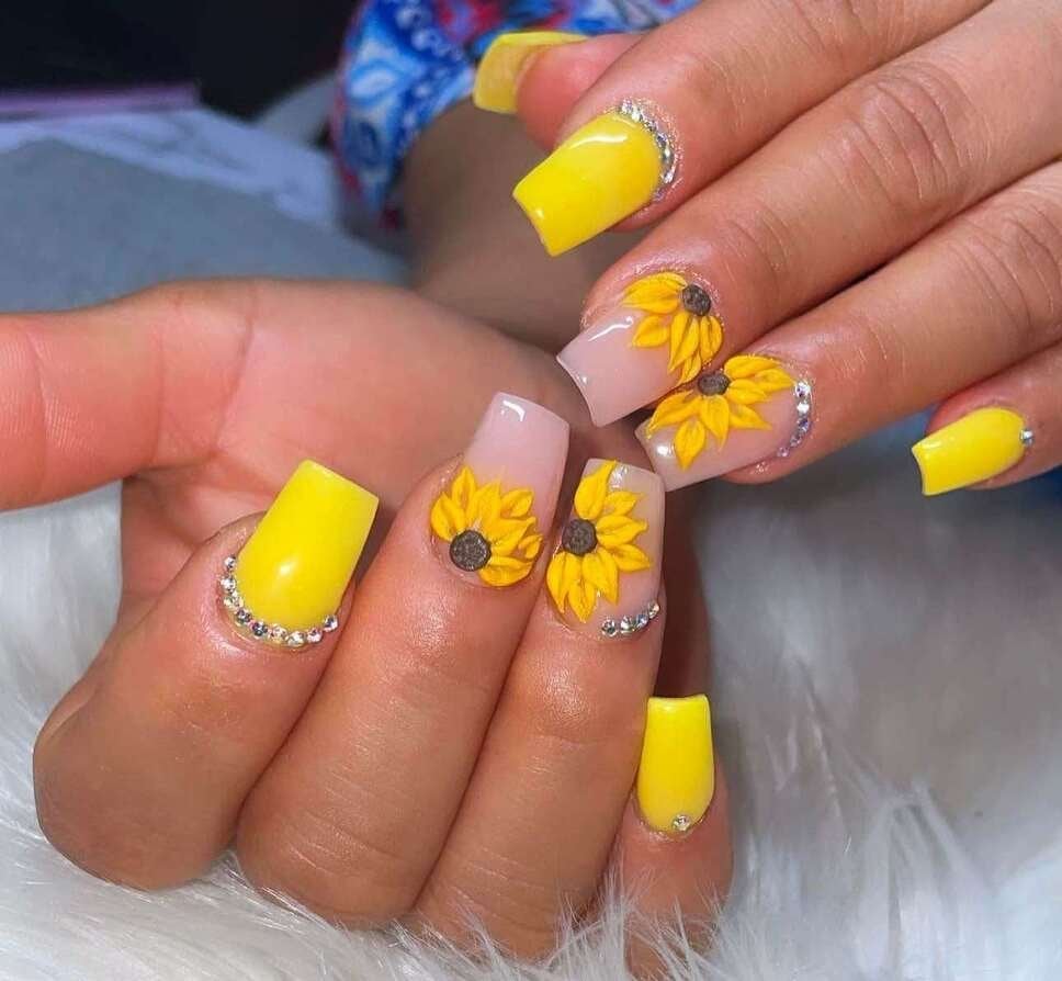 Medium Square Solid Yellow 3D Sunflowers Rhinestones — Sunflower Nails