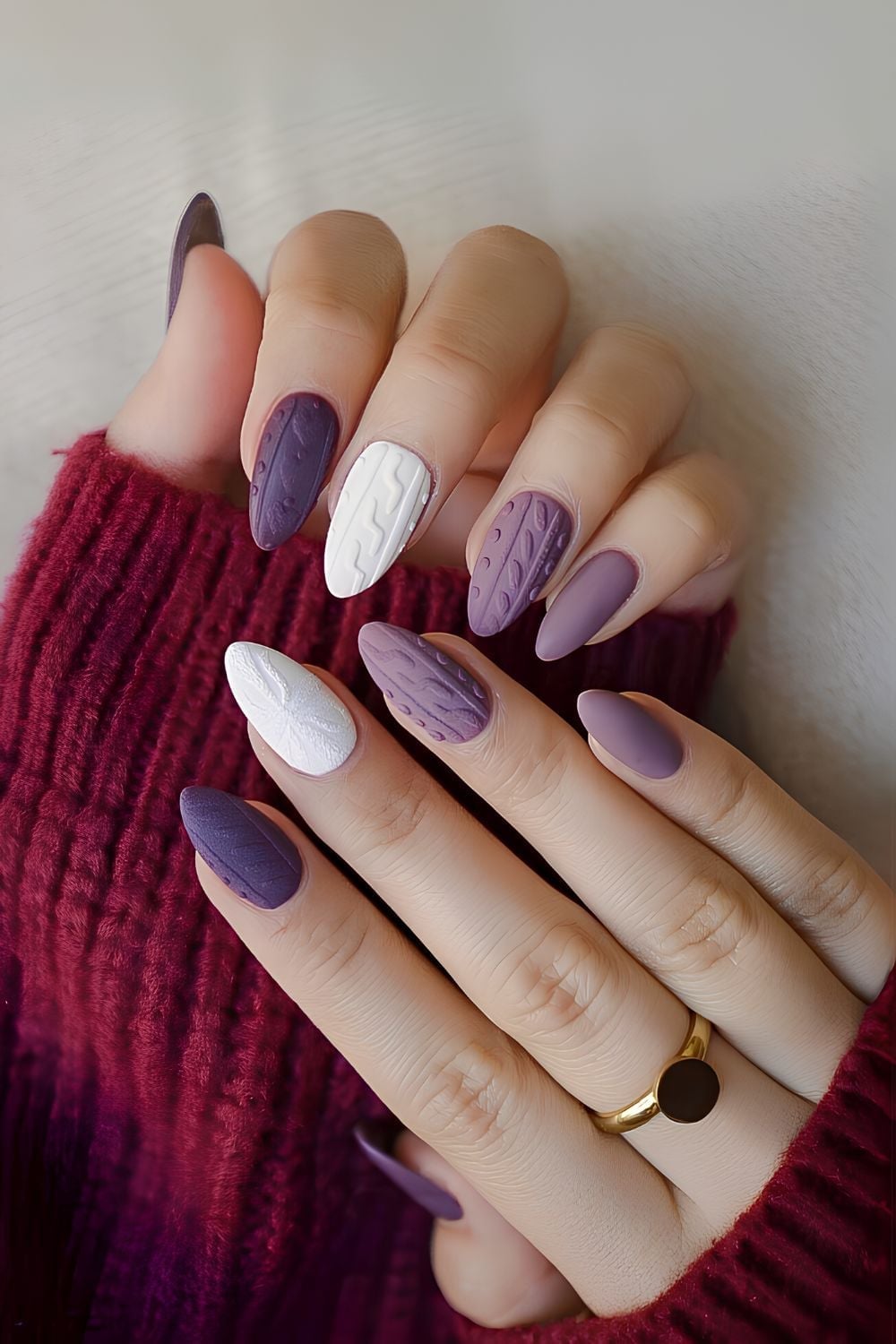Deep Purple And White Matte Cable Knit Nails Deep Purple And White Matte Cable Knit Nails — Sweater Nails