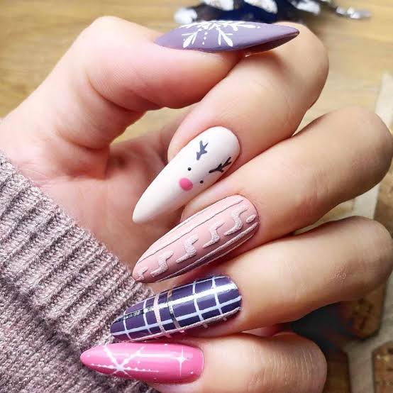 Short Pink White Matte Cable Knit Accent Nails, Everyday Version Short Pink White Matte Cable Knit Accent Nails, Everyday Version — Sweater Nails