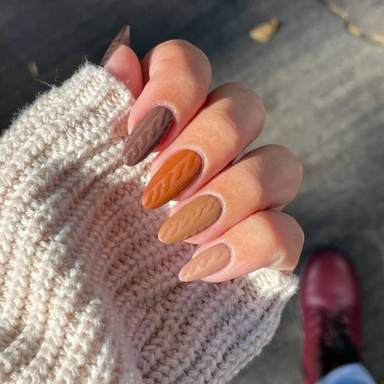 Autumn Gradient Matte Cable Knit Coffin Nails Autumn Gradient Matte Cable Knit Coffin Nails — Sweater Nails