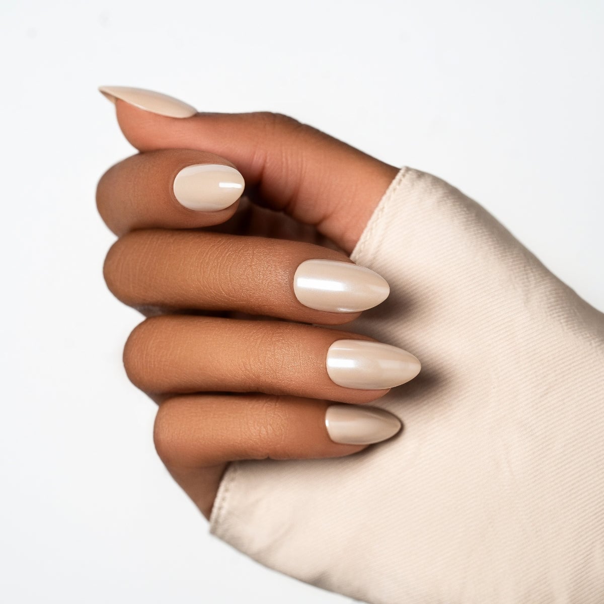 Luxe Pearlescent Taupe Cat Eye Nails — Taupe Nails