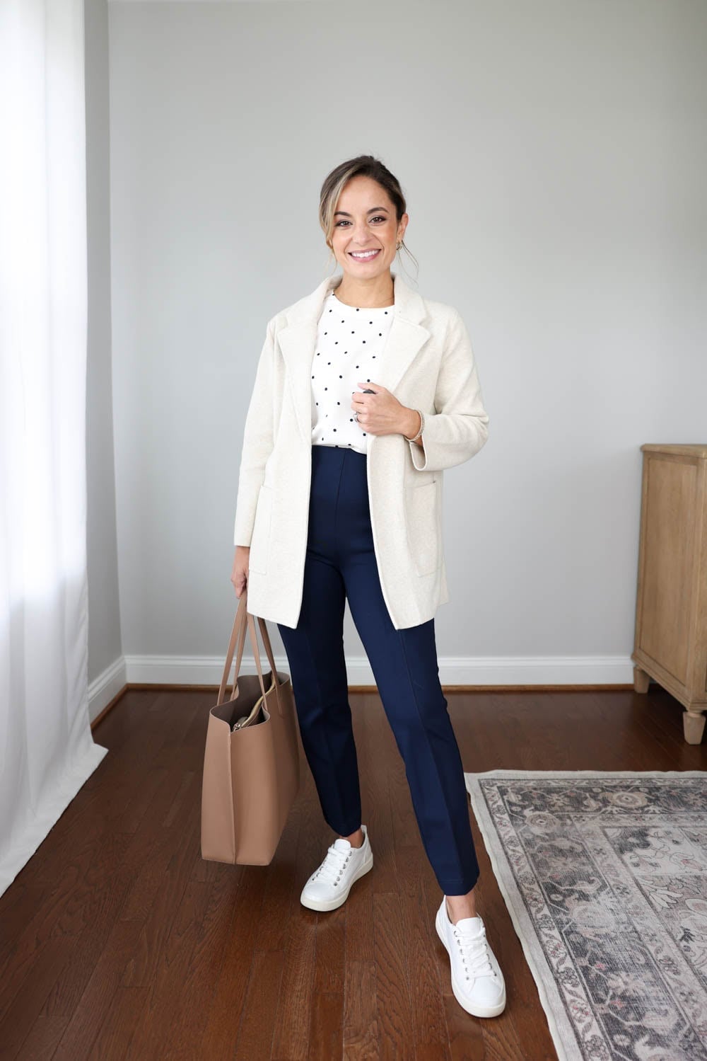 Cream Oversized Blazer Over White T-Shirt and Navy Trousers Cream Oversized Blazer Over White T-Shirt and Navy Trousers — Teacher Outfits