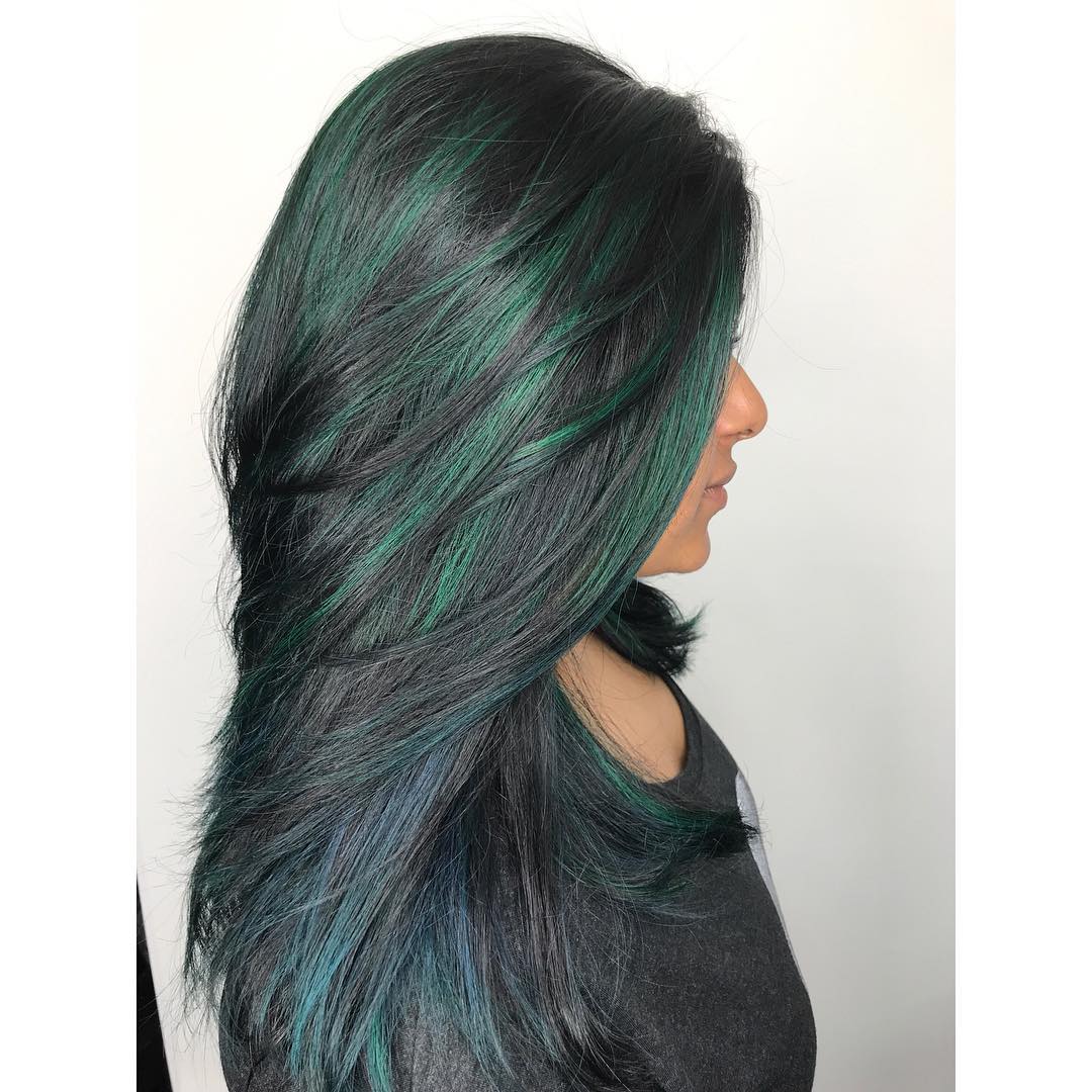 Mid-Back Wavy Black With Teal Ends, Layers — Teal Highlights
