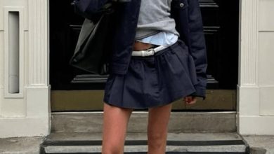 11 Effortlessly Chic Fall Skirt Outfits That You Need in Your Closet Now | Currently Popular