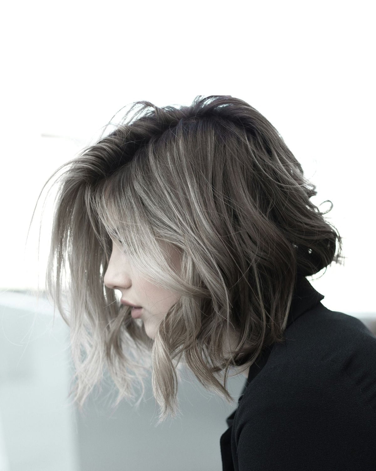 Collarbone Bob With Face Framing Waves Collarbone Bob With Face Framing Waves — Textured Bob