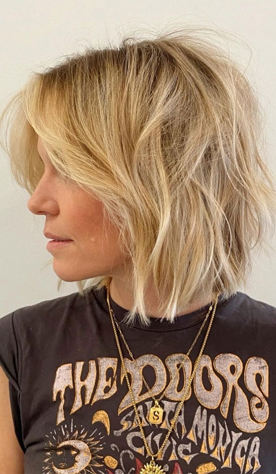 Ear Length Shag With Wispy Bangs Ear Length Shag With Wispy Bangs — Textured Bob