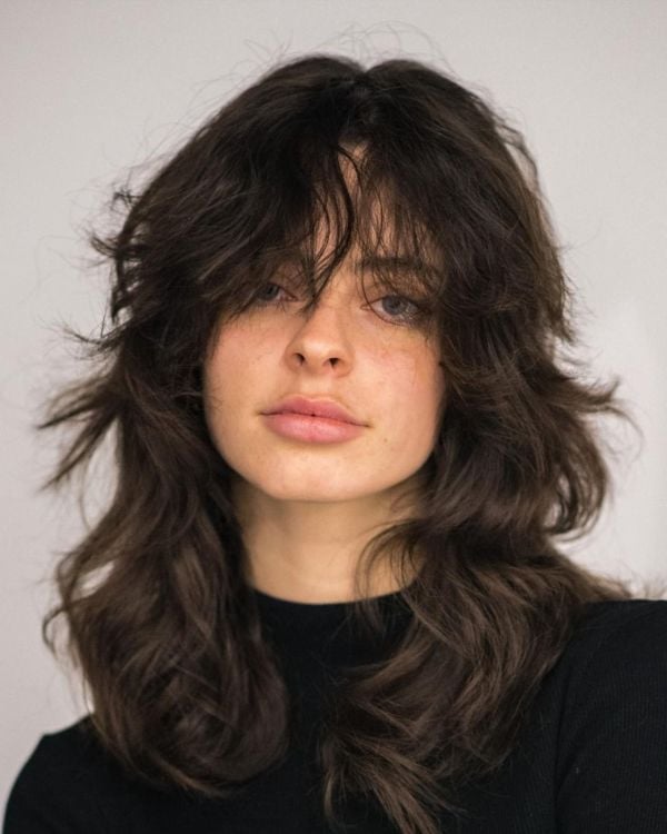 Collarbone Shag With Curtain Bangs — Textured Haircuts