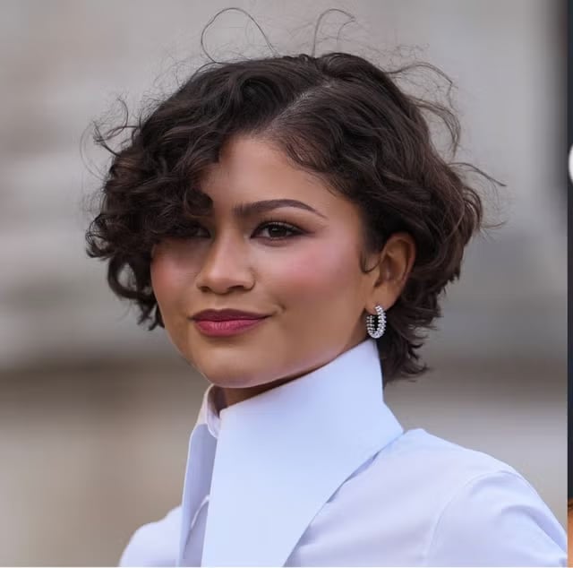 Mid-Back Curls With Subtle Layers — Textured Haircuts