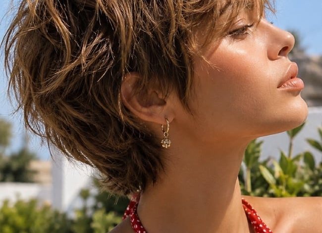 Low Maintenance Messy Golden Bronde Textured Pixie with Shattered Layers