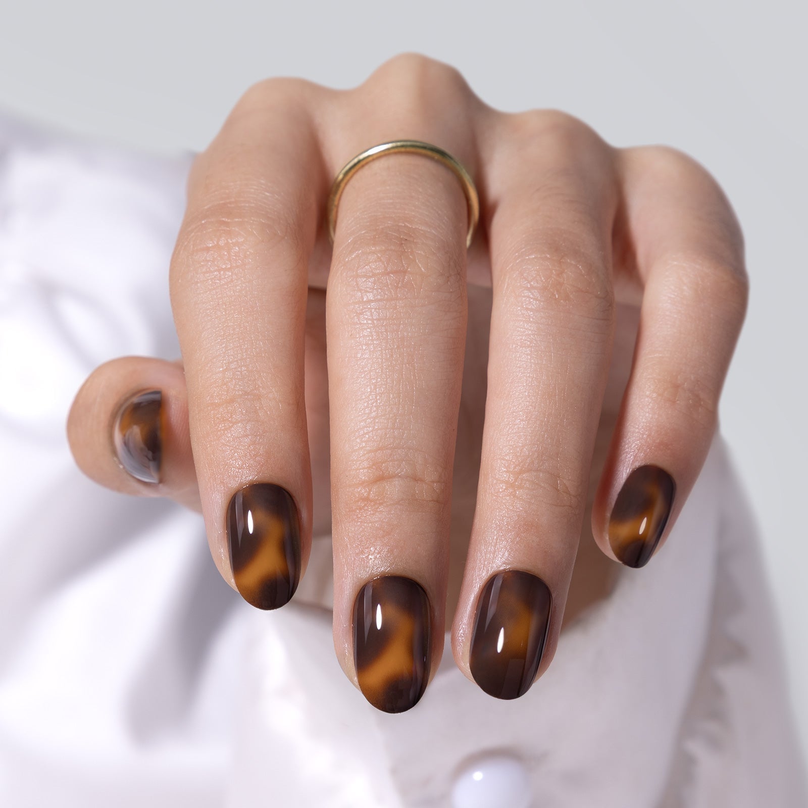 Short Oval Warm Brown Amber Tortoise Short Oval Warm Brown Amber Tortoise — Tortoise Nails