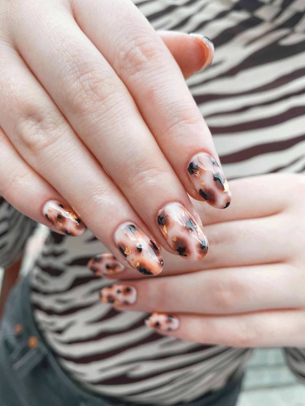 Medium Square Lighter Tortoise Shell Medium Square Lighter Tortoise Shell — Tortoise Nails