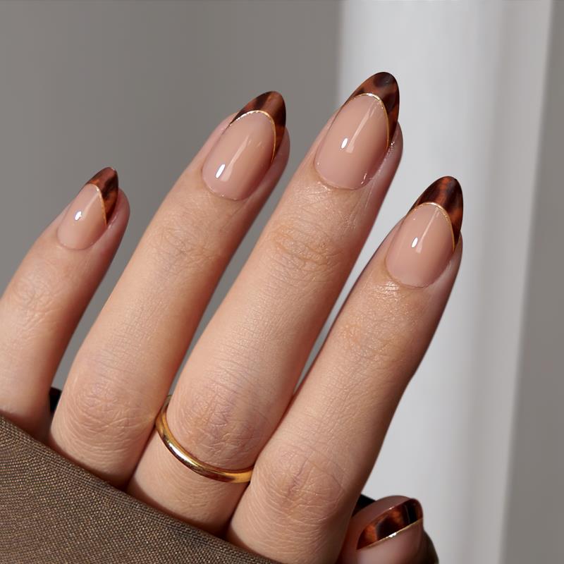 Tortoise Print French Tip Almond Nails Tortoise Print French Tip Almond Nails — Tortoise Shell Nails