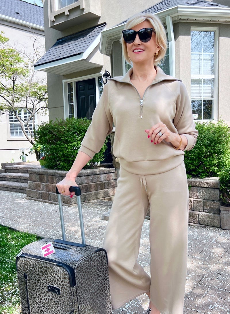 Beige Knit Set with Leopard Flats Beige Knit Set with Leopard Flats — Travel Outfits