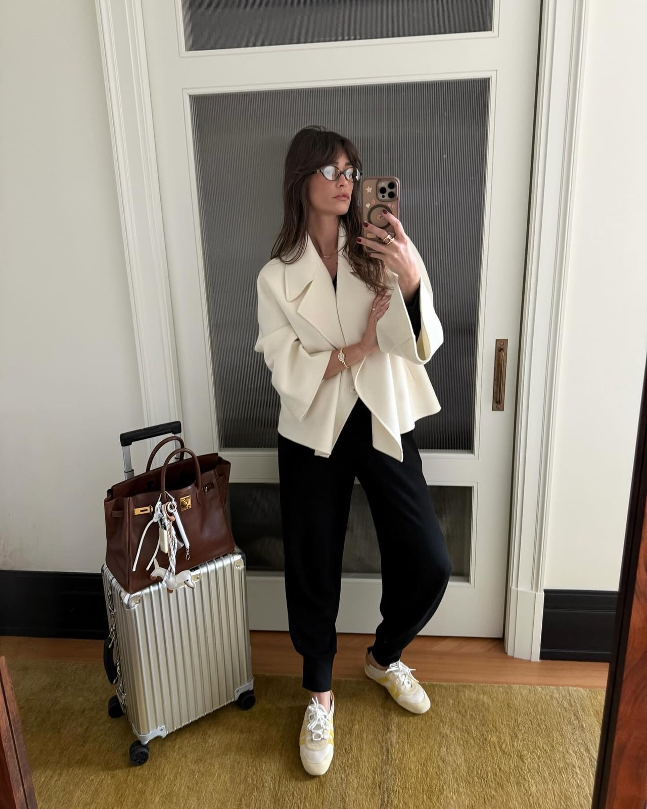 Oversized Blazer Adds Polish to Joggers Oversized Blazer Adds Polish to Joggers — Travel Outfits