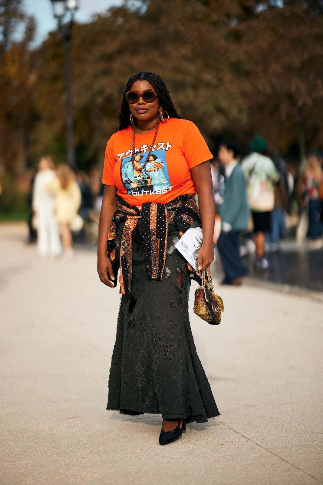 Orange Graphic T-shirt With Patterned Shirt And Maxi Skirt Orange Graphic T-shirt With Patterned Shirt And Maxi Skirt — Tshirt Outfit