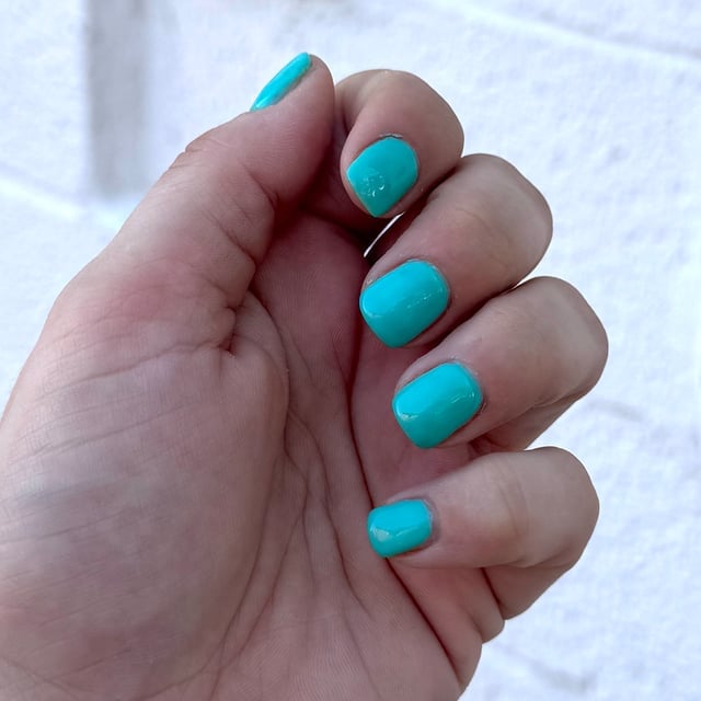 Short Square Vibrant Opaque Turquoise Short Square Vibrant Opaque Turquoise — Turquoise Nails
