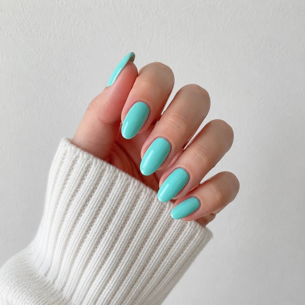 Medium Almond Solid Glossy Medium Turquoise Medium Almond Solid Glossy Medium Turquoise — Turquoise Nails