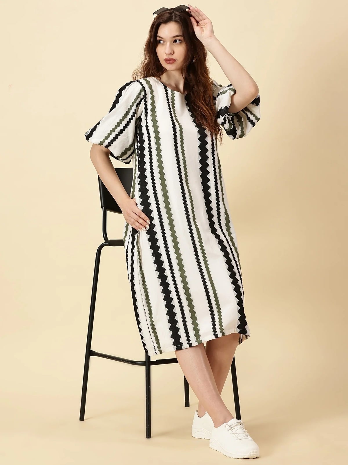 Zigzag Print Puff Sleeve Midi Dress — Types of Dresses
