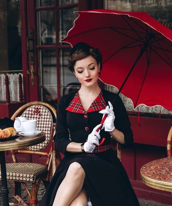 Vintage Black Midi Dress with Red Plaid Collar — Vintage Style